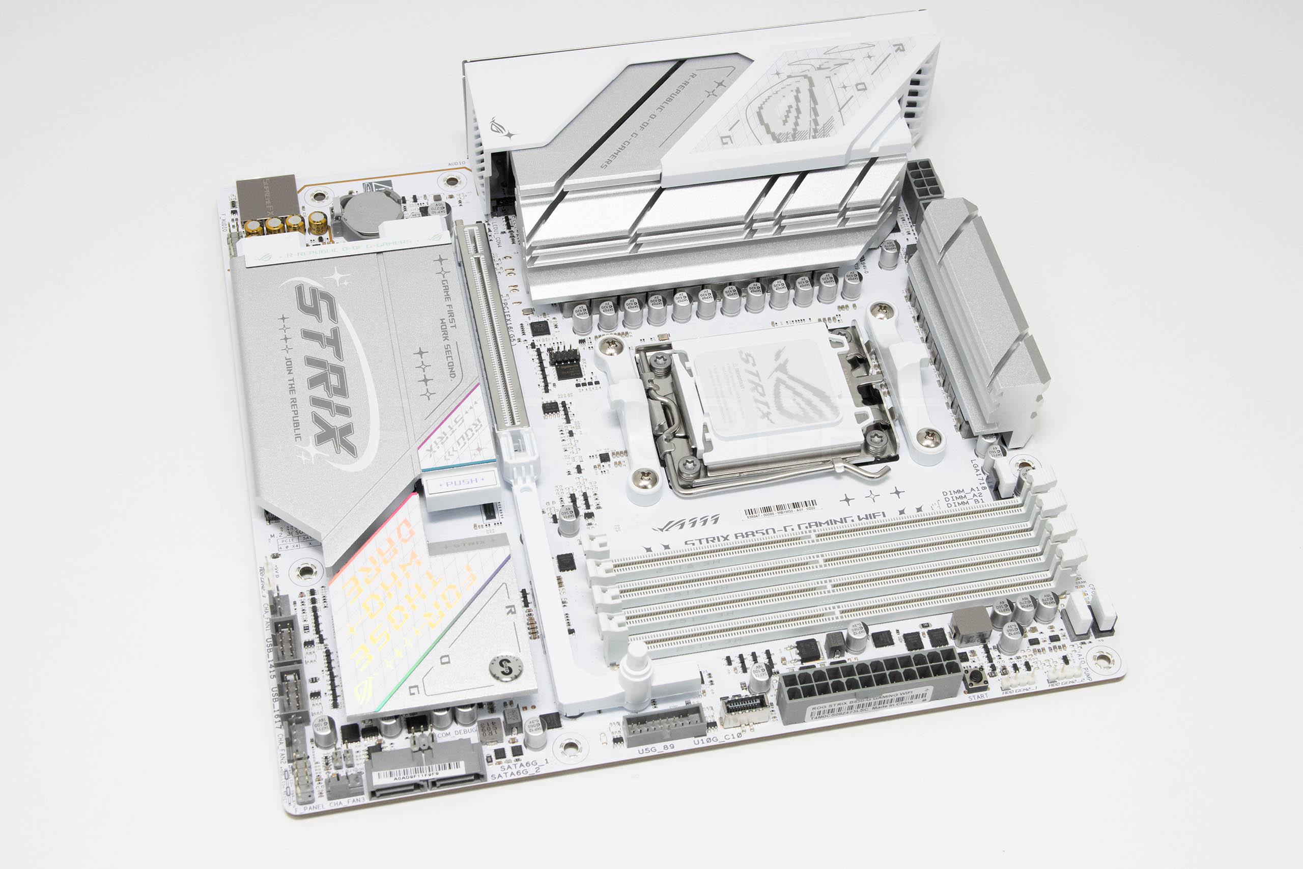 ASUS ROG Strix B850-G Gaming WiFi recenzija